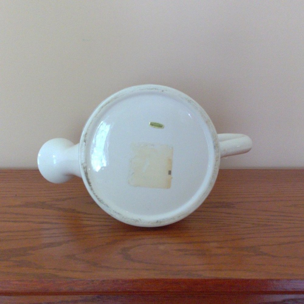 Vintage Ceramic Watering Can Vase 1 quart - Picture 6 of 9